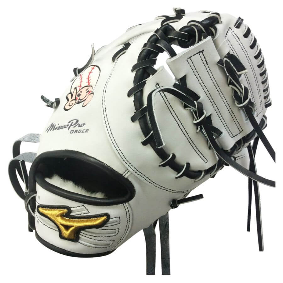 オリジナルデザインの刺繍や刻印ができる（要デザイン料金）