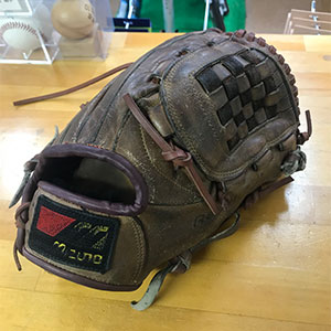 ミズノ硬式グローブ・全紐交換後