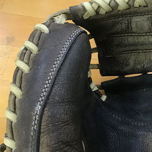 ゼットキャッチャーミット・受球面のほつれ修理後