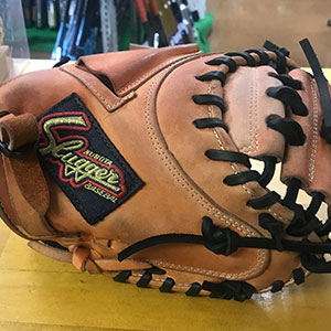 久保田スラッガーキャッチャーミット・全紐交換後